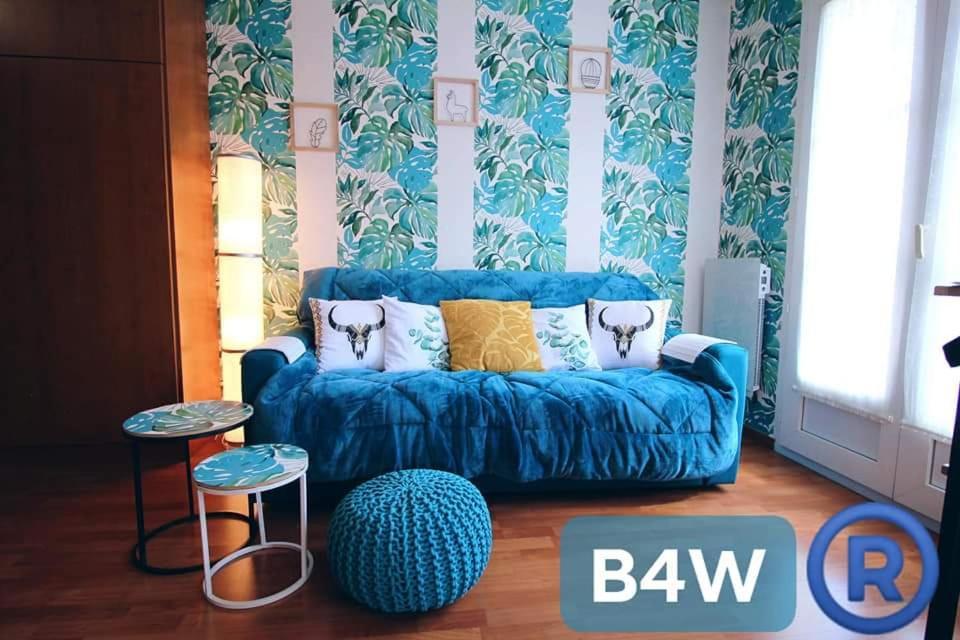Studio Royal by Beds4Wanderlust - Place du marché avec parking privé Fontainebleau Chambre photo